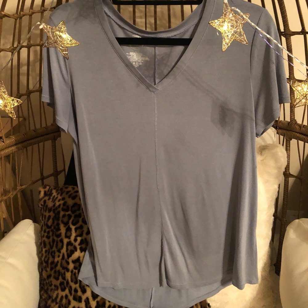 v-neck top